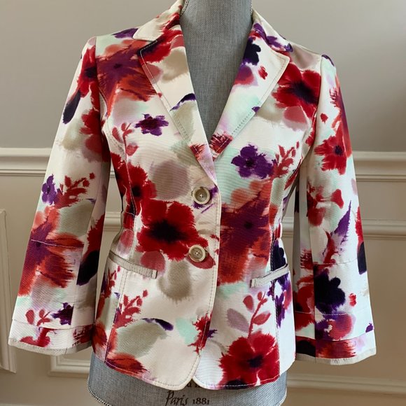 Elie Tahari Spring Watercolor Floral Blazer - Picture 6 of 9